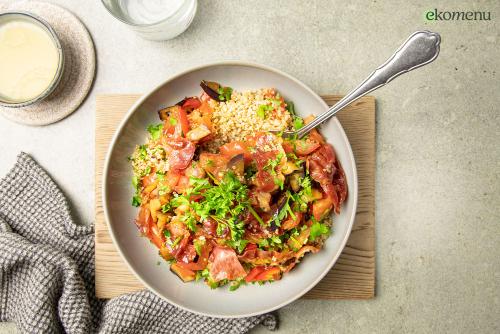 Lauwwarme quinoa salade met aubergine