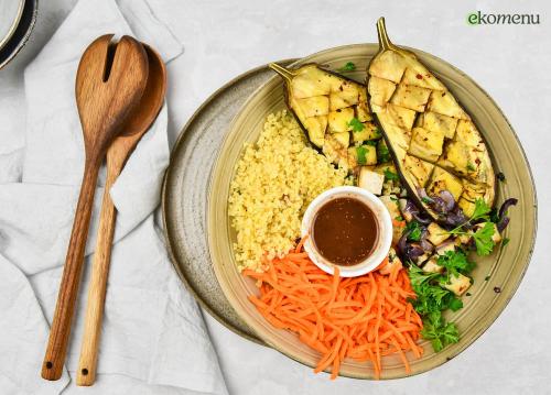 Bulgur bowl met gegrilde aubergine