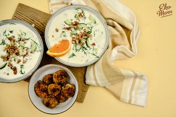 Frisse Bulgaarse tarator soep