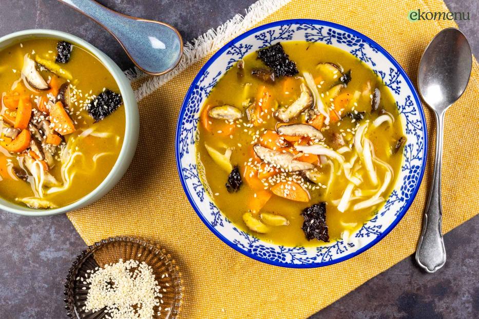 Pompoen-misobouillon met shiitake