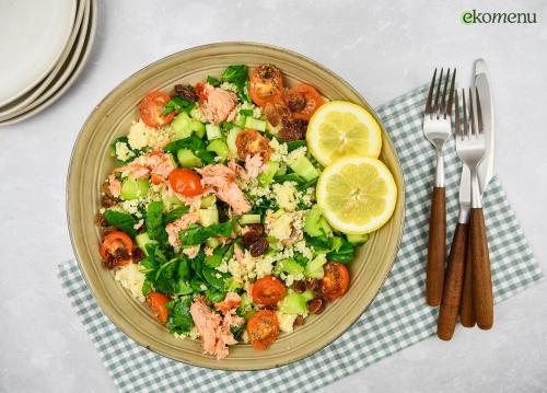 Couscous salade met komkommer, selder