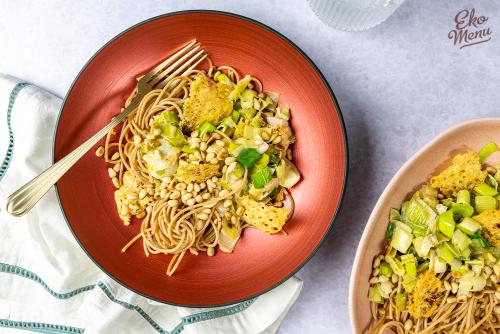 Spaghetti met prei-roomsaus